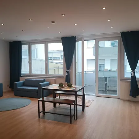L8 Street - Gneisenaustrasse 9 Apartment