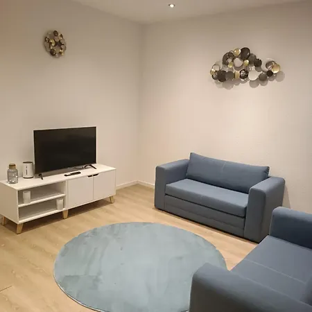 L8 Street - Gneisenaustrasse 9 Daire